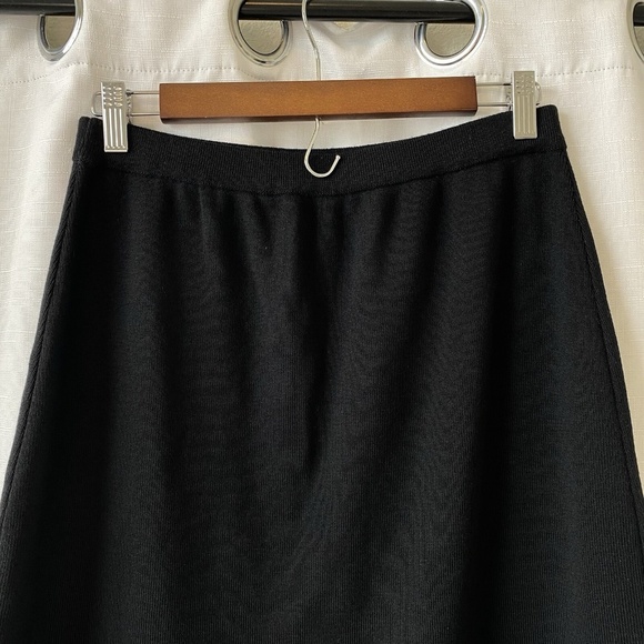 Takashimaya 100% Extra Fine Merino Wool skirt Made In Italy Size 44 Us Size 8 - Picture 6 of 12